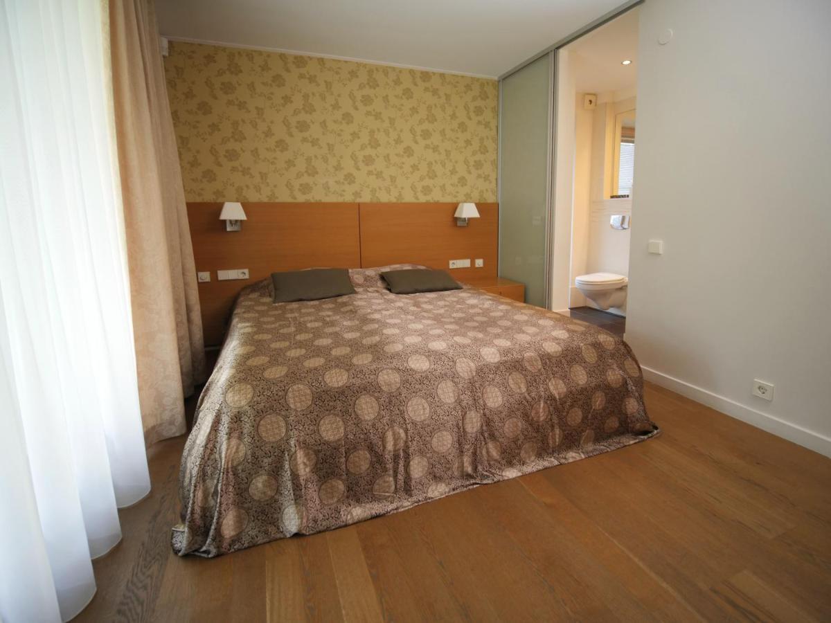 Namai Pas Gintara Hotel Паланга Екстериор снимка